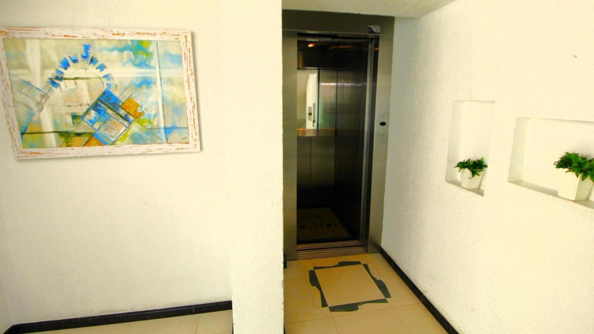 1006 - Apartamento Com Vista Para O Mar Bombinhas Esterno foto